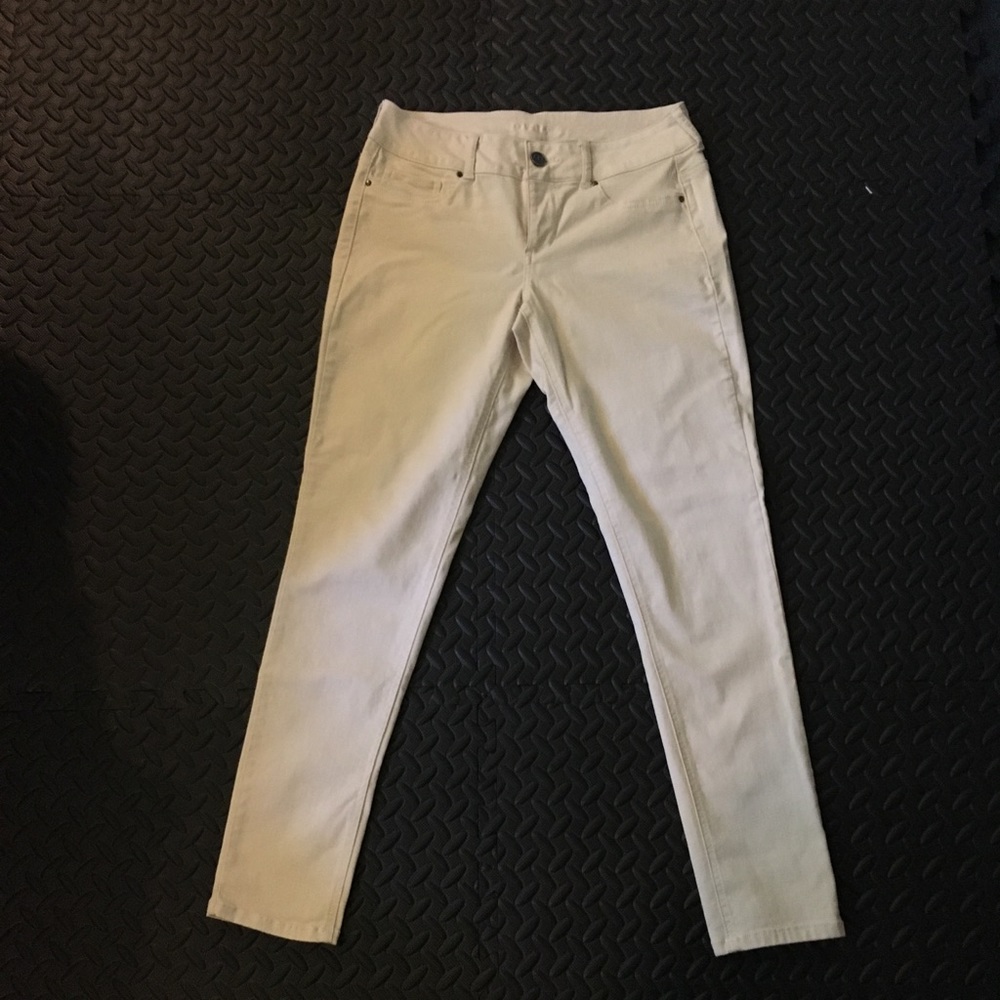 Maurice’s khaki jeggings